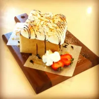 Snapdishの料理写真:Brick toast with toasted marshmallow, almonds, Nutella, and strawberries! ♡|~natashya~さん