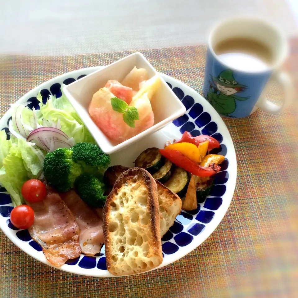 今日の朝ごはん|ぺんぎんさん