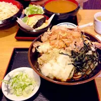 Snapdishの料理写真:つる岡のうどーん♪|華里さん