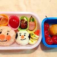 Snapdishの料理写真:年少娘はアンパンマン＆こむすびまん☆|calmamanさん