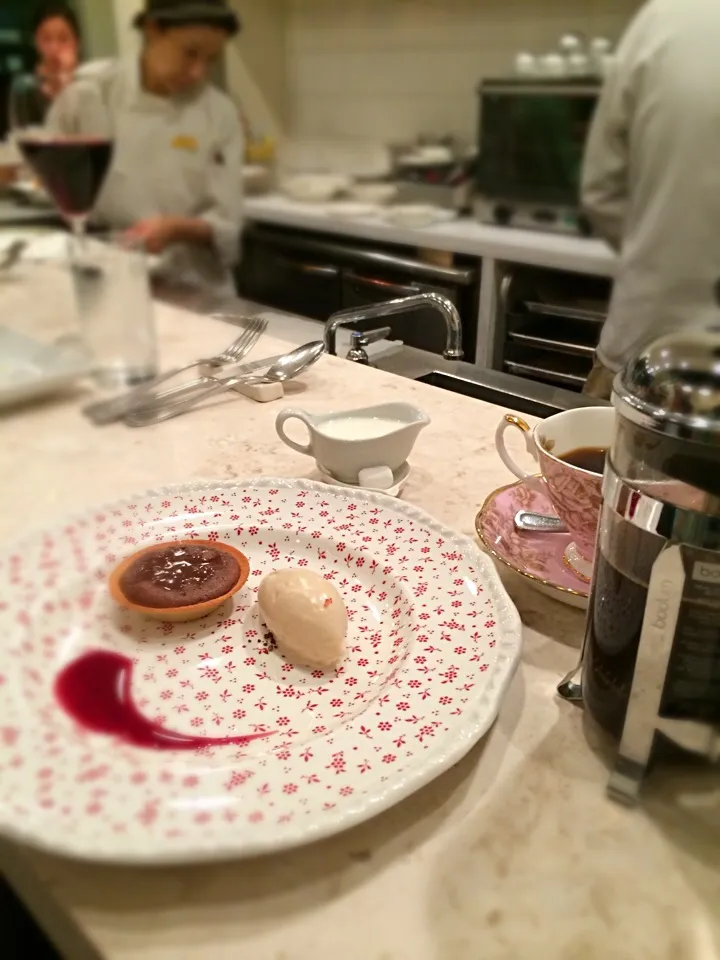 Chocolate tarte with pink peppercorn ice cream @chikalicious dessert bar|kayoさん