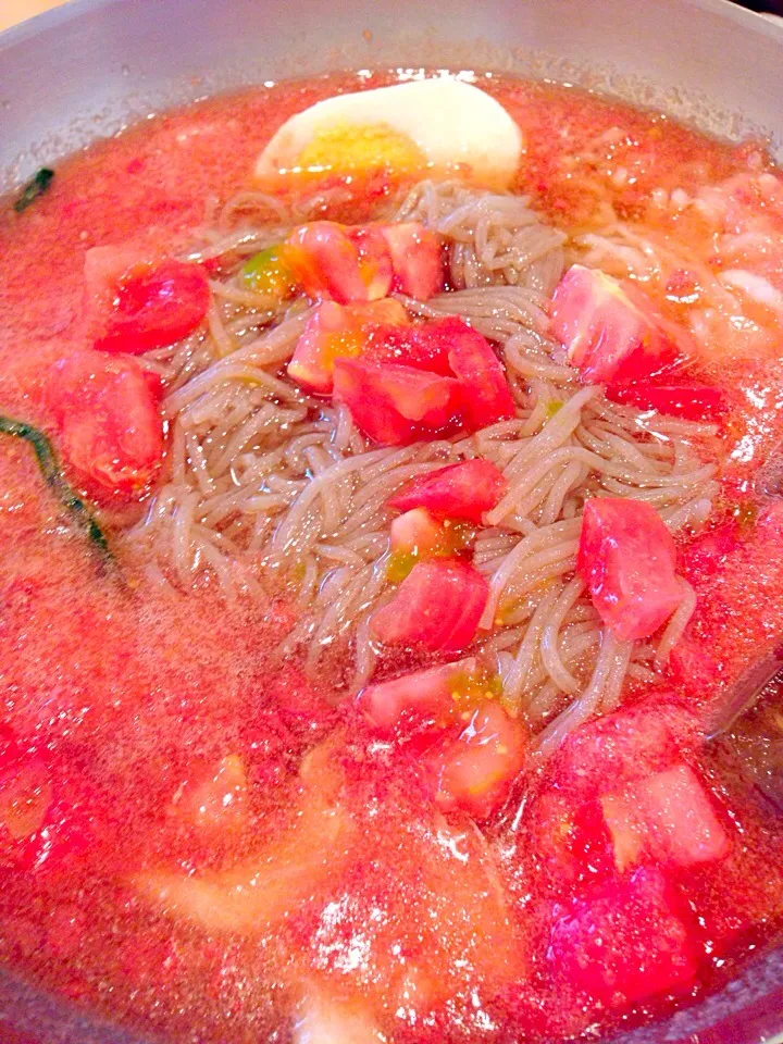 Snapdishの料理写真:トマト冷麺🍅|まみりんごさん