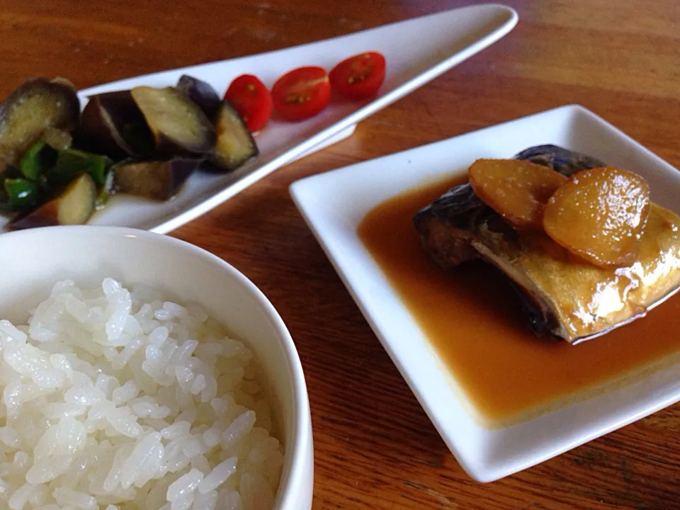 Snapdishの料理写真:鯖味噌 茄子とピーマンの煮浸し|はるさん