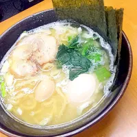 Snapdishの料理写真:ラーメン♡|山之内みゆきさん