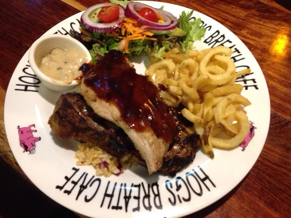 Steak, pork's rib, hot chips & salad|Julianne Ovieさん