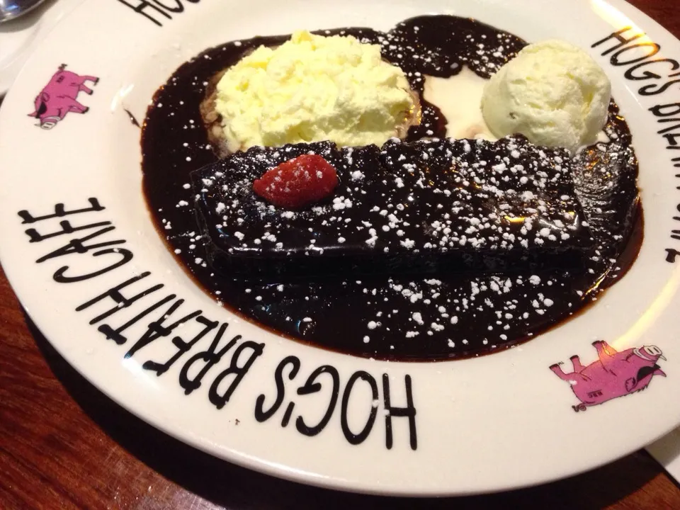 Muddy mud cake|Julianne Ovieさん