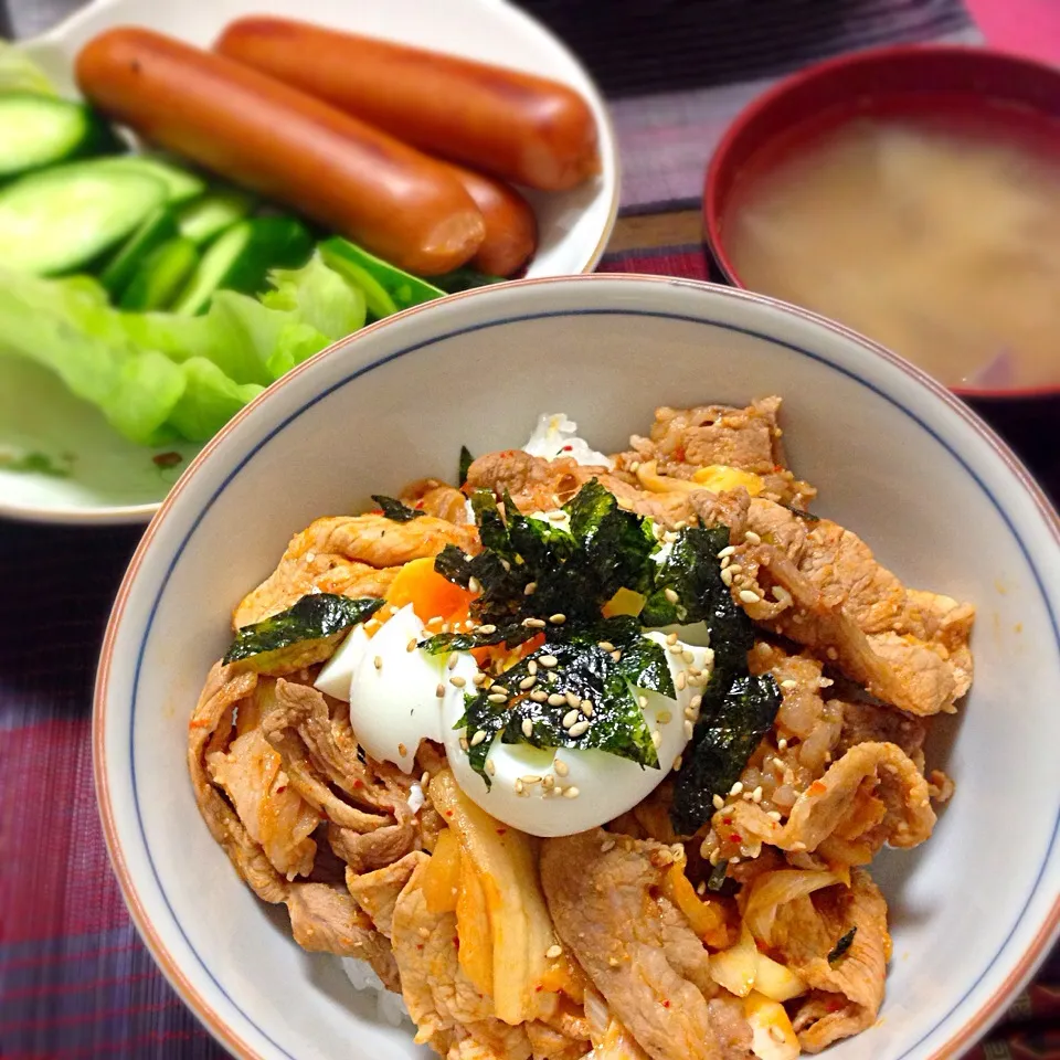 豚味噌キムチ温玉丼|のんのさん