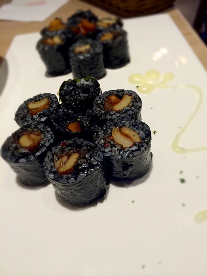 Cuttlefish sushi|xinyiさん