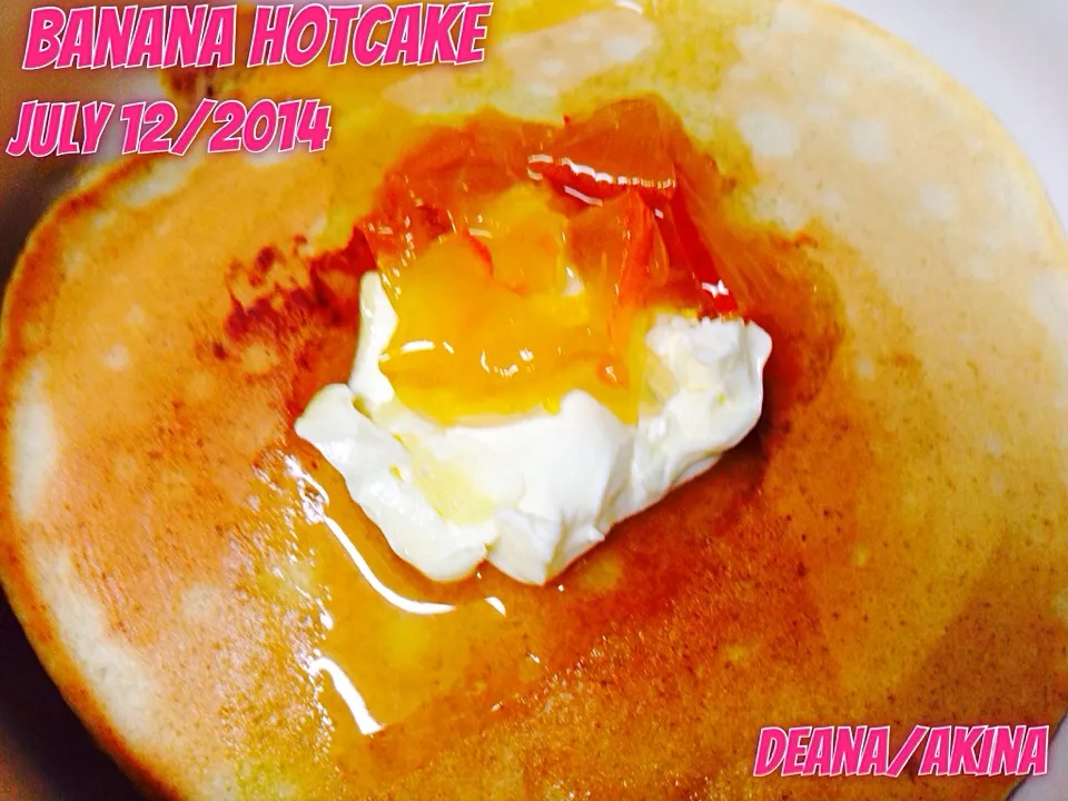 Snapdishの料理写真:Banana Hotcake ... July 12/2014 ... Breakfast|Deana/Akinaさん