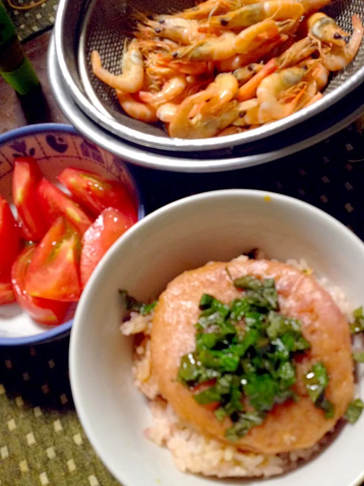 まんまるネギトロ丼 🍅 茹で地海老|掛谷節子さん