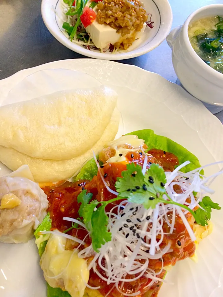 鶏のチリマヨ割包定食|抱大飯店さん