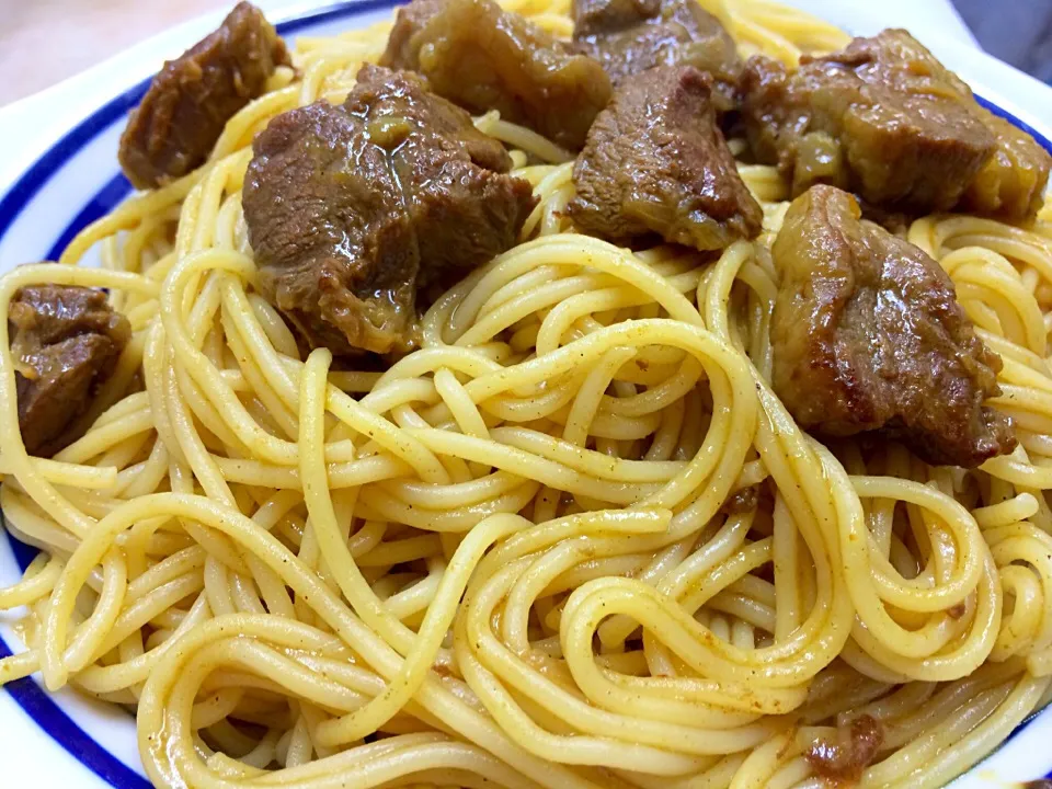 今日のお昼の賄い。カレスパ！！|さむらぽっちさん