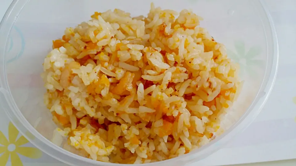 Snapdishの料理写真:Pumpkin Rice with dried shrimps南瓜焖饭|estherさん