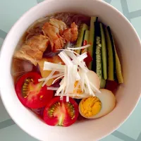 Snapdishの料理写真:自家製煮豚と煮玉子入れた冷麺|tomihahaさん