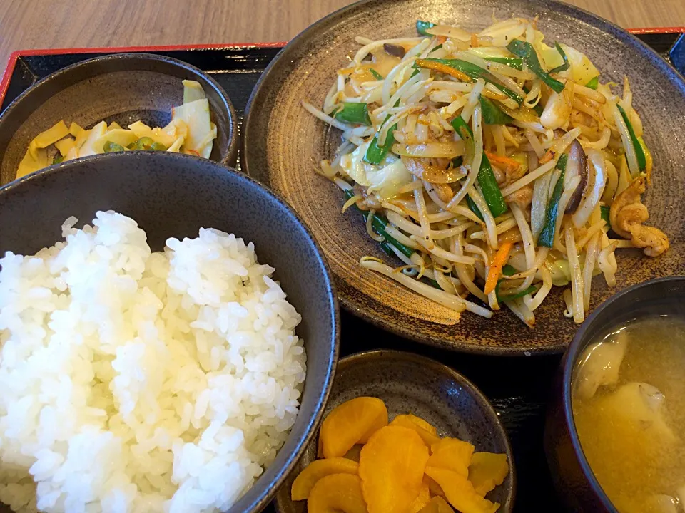 越後もち豚肉野菜炒め定食|kobaさん