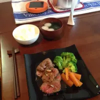 Snapdishの料理写真:牛もも肉のローストビーフ|くまじゅんさん