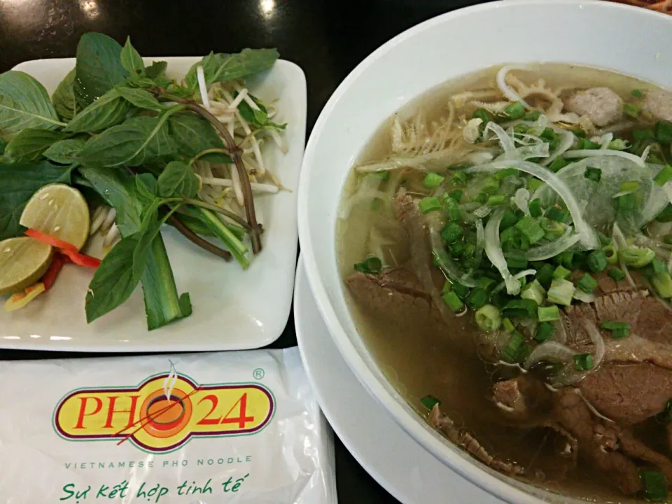 My Sunday Lunch @ Pho 24, Ho Chi Minh City(^^)v|quitaさん