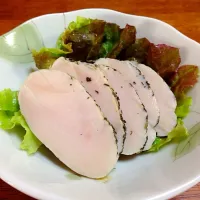 Snapdishの料理写真:鶏胸肉のハーブハム|Takanobu Maedaさん