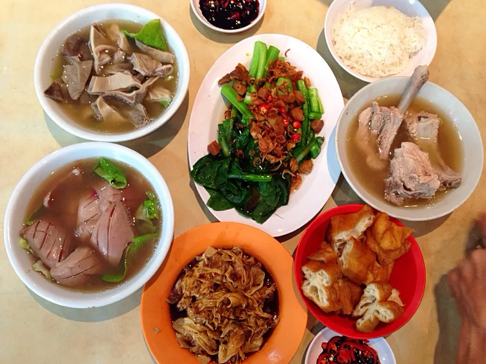 Snapdishの料理写真:Bak Kut Teh|Agnes Cheeさん