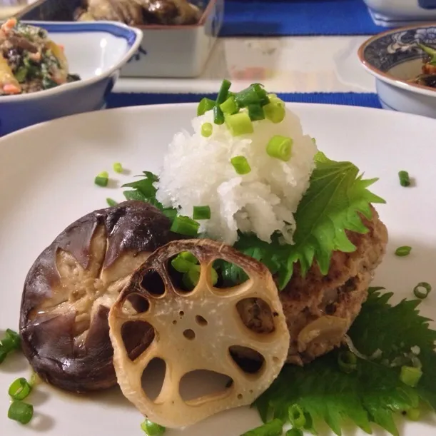 つなぎは、おからとお豆腐。ナツメグと胡椒で豆腐くささをなくします！|あきさん