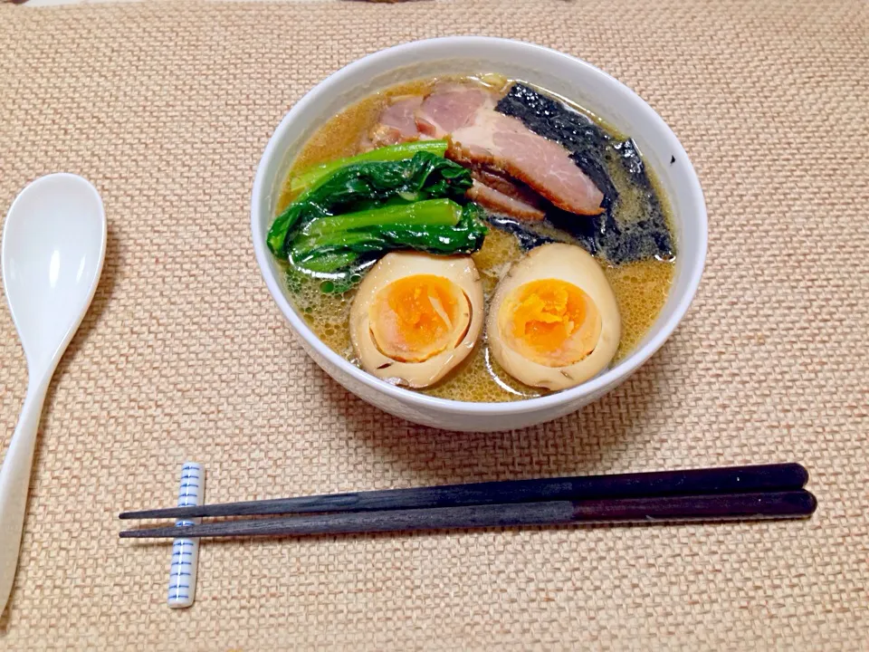 Snapdishの料理写真:チャーシュー茹で汁de味噌ラーメン|にゃろめさん