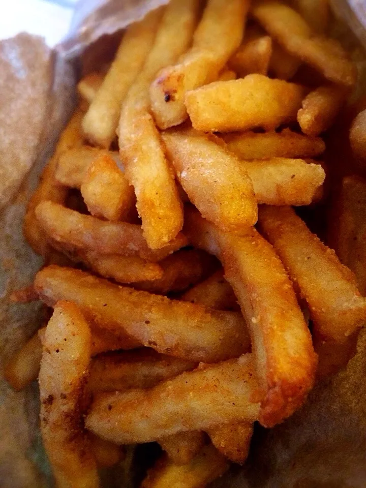 Snapdishの料理写真:Old bay spice fries|erisさん