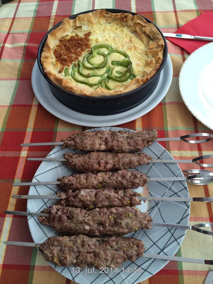 Kebab cevapi in krompirjeva pita|milmedさん