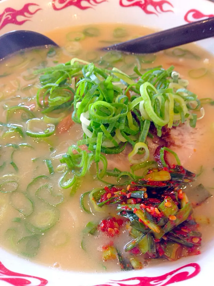 Snapdishの料理写真:🍜昼ラーメン🍜あっつ〜💦|もんも❤️さん