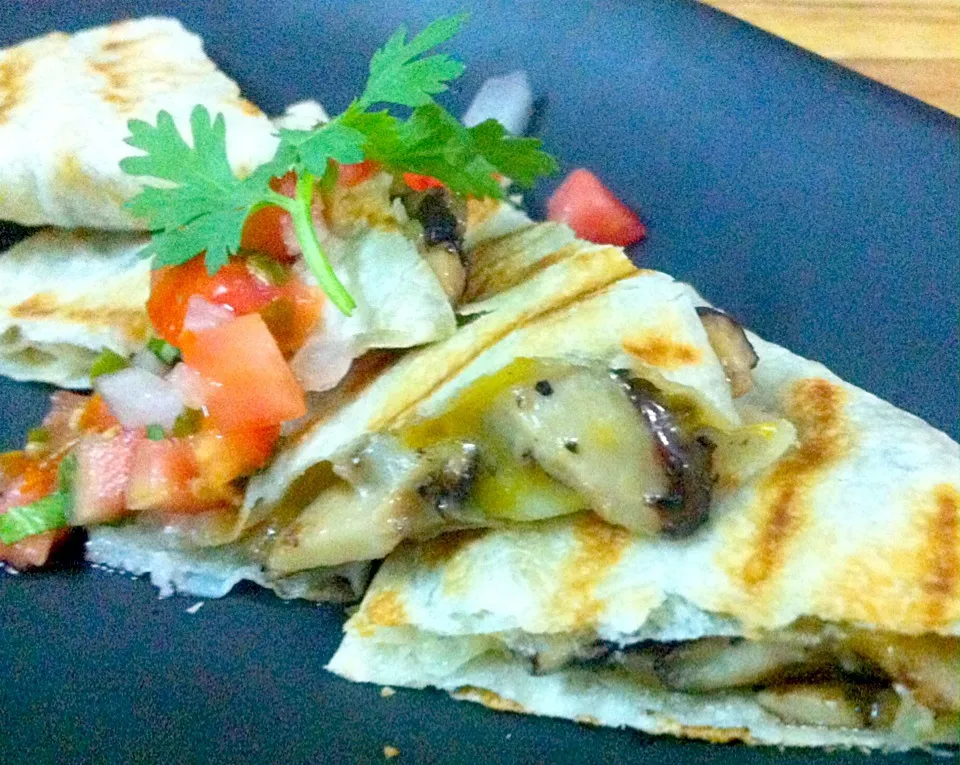 Quesadilla de champiñones (mushroom quesadilla)|Jorge Bernal Márquezさん