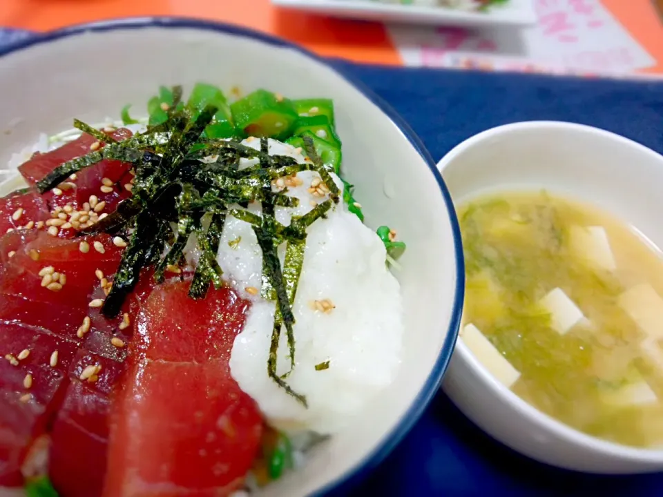 鮪のヅケ丼|うえはらありささん