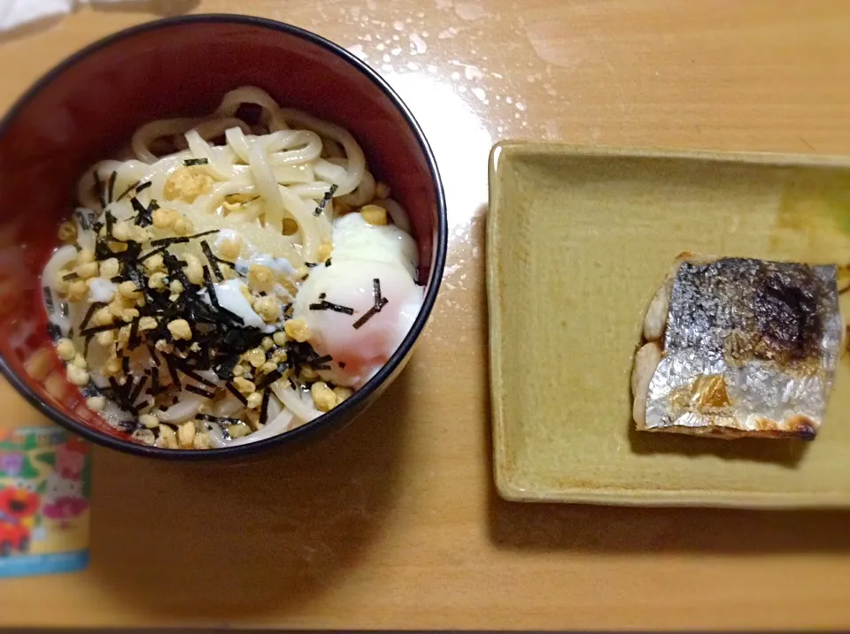 冷たいうどんと焼き魚|ちはやふるさん