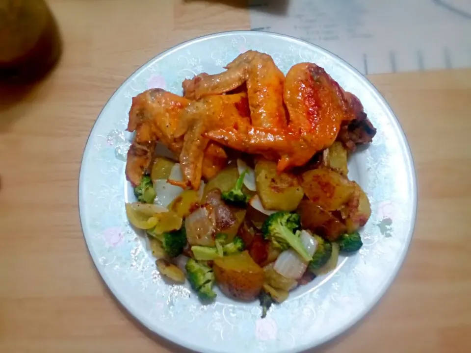 Sauteé Potatoes & Chicken Wings|Yari Gonzálezさん