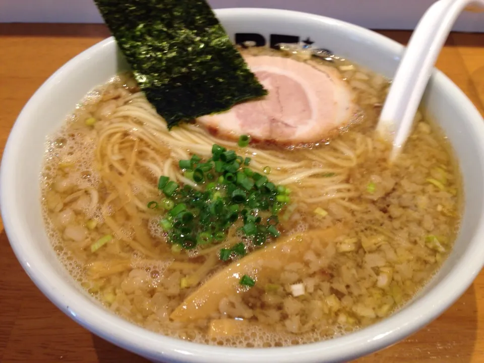 背脂煮干しラーメン大盛り🍜|まさとさん