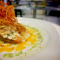 Salmon Amandine in Buerre Blanc|Haze Chuaさん