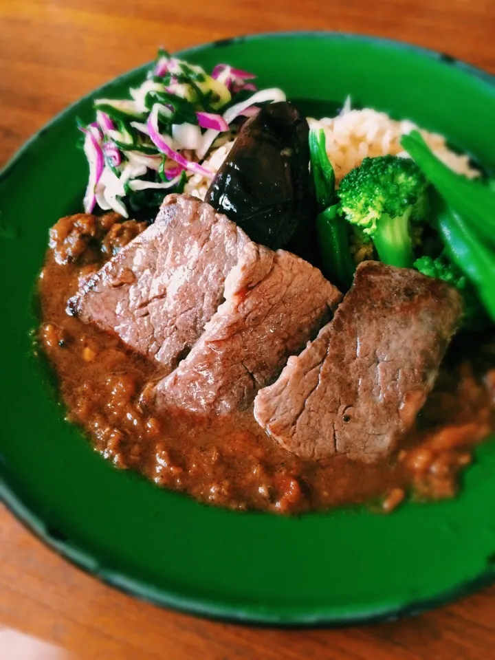 夏野菜のぼっかけカレー☆黒毛和牛のせ♪ バナナチャツネで甘くて辛い|yo-chiさん