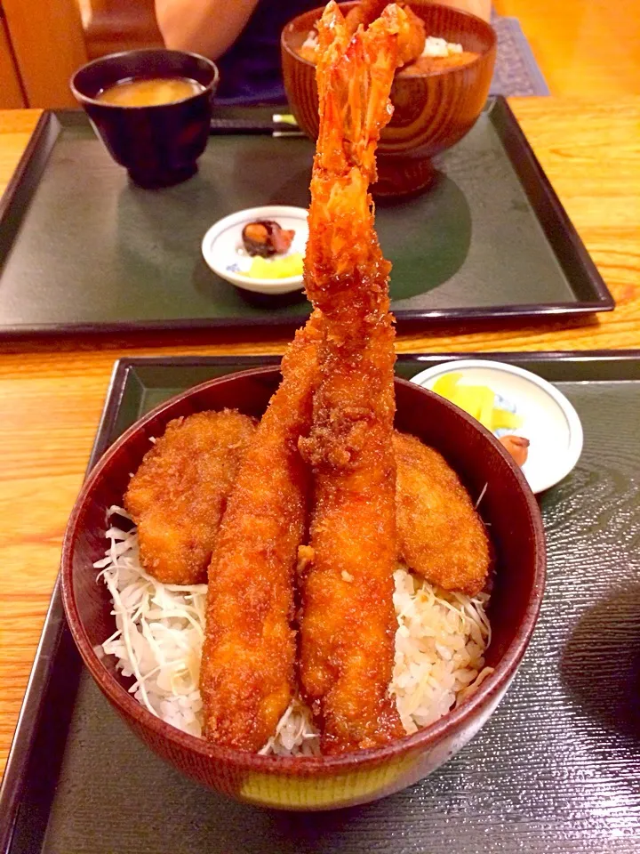 エビヒレ丼|ちゃんまなさん