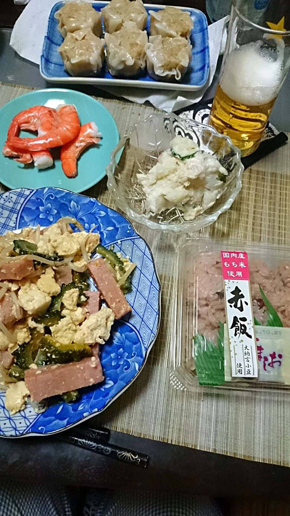 ゴーヤチャンプルー＆ポテトサラダ＆海老＆赤飯＆焼売|まぐろさん