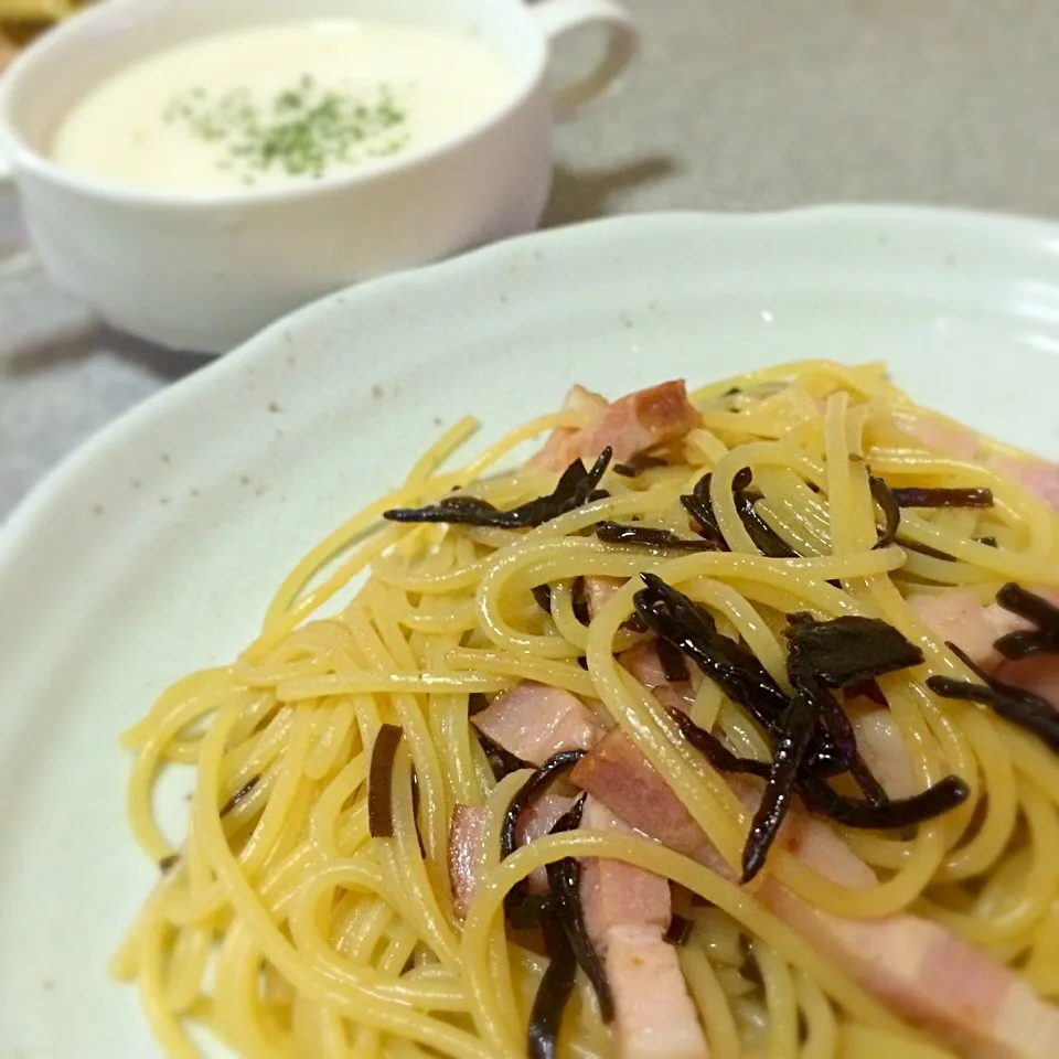 塩こ○部長のベー昆パスタ&ヴィシソワーズ|ごるびーさん