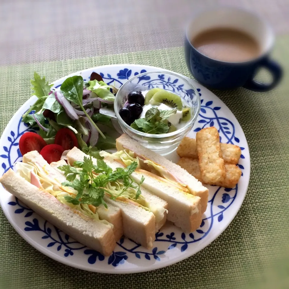 今日の朝ごはん|ぺんぎんさん