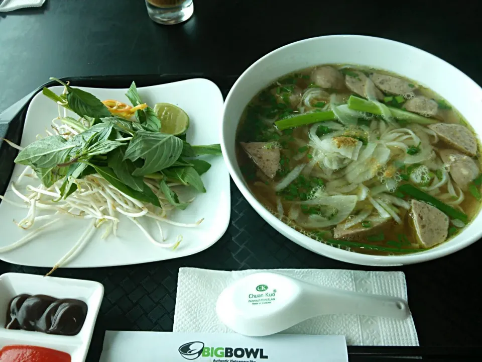 Pho with meat ball @ Ho Chi Minh Airport, US＄7(^^)|quitaさん