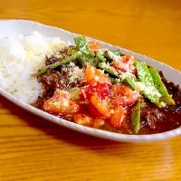 ビーフカリー夏野菜のせ🍛🍅