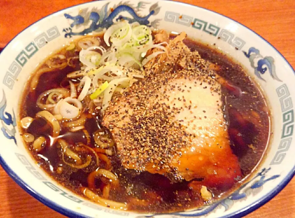 富山ブラックラーメン|哲さん