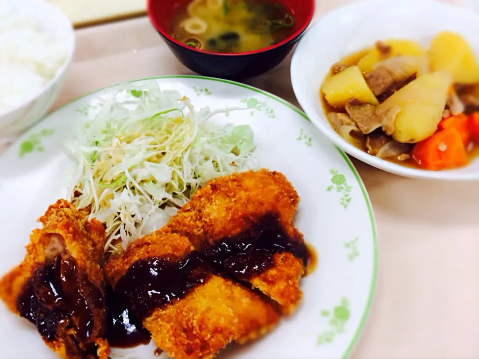 モモカツ 肉じゃが定食|Ａｋａｒｉ♡さん