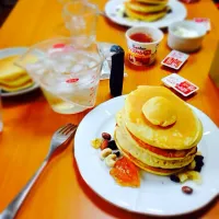 Snapdishの料理写真:パンケーキタワー♡|ハルナスカさん