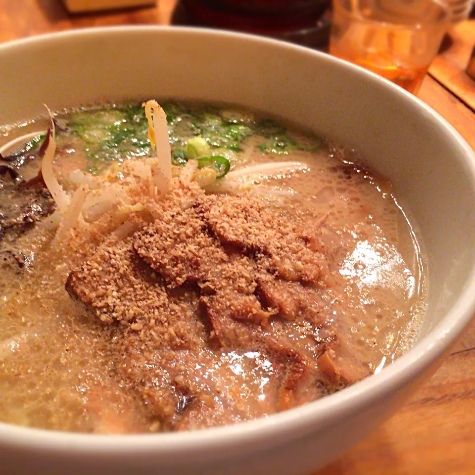 飲みの後のラーメン。今日は珍しく全部食べたぜ！|さるさん