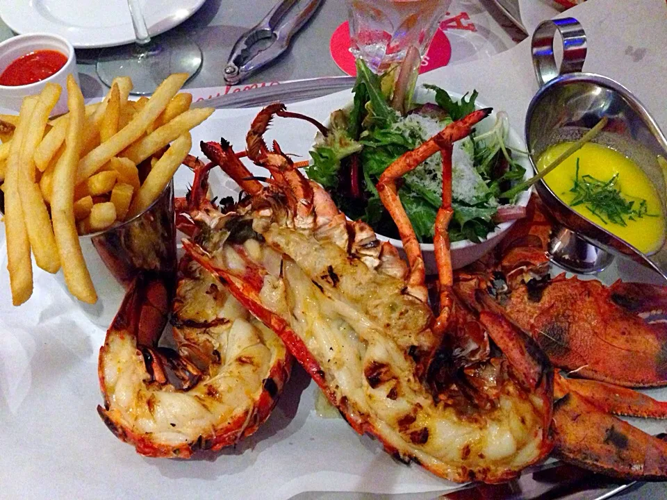 Snapdishの料理写真:Grilled lobster|Chocochuさん