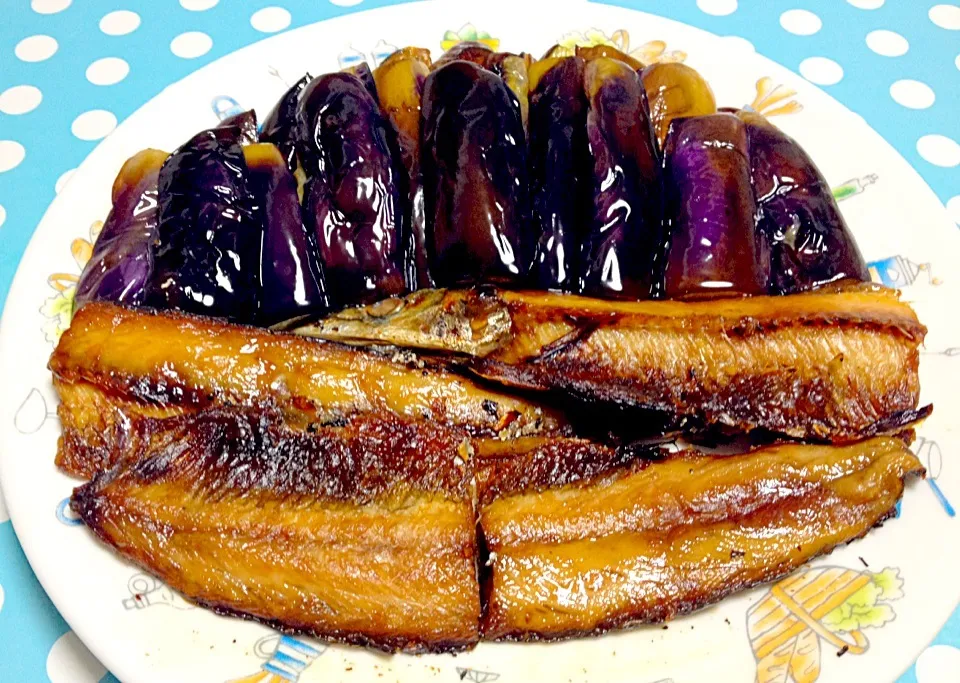 grilled Mackerel Pike ( sanma fish ), fried eggplant|Liezlさん