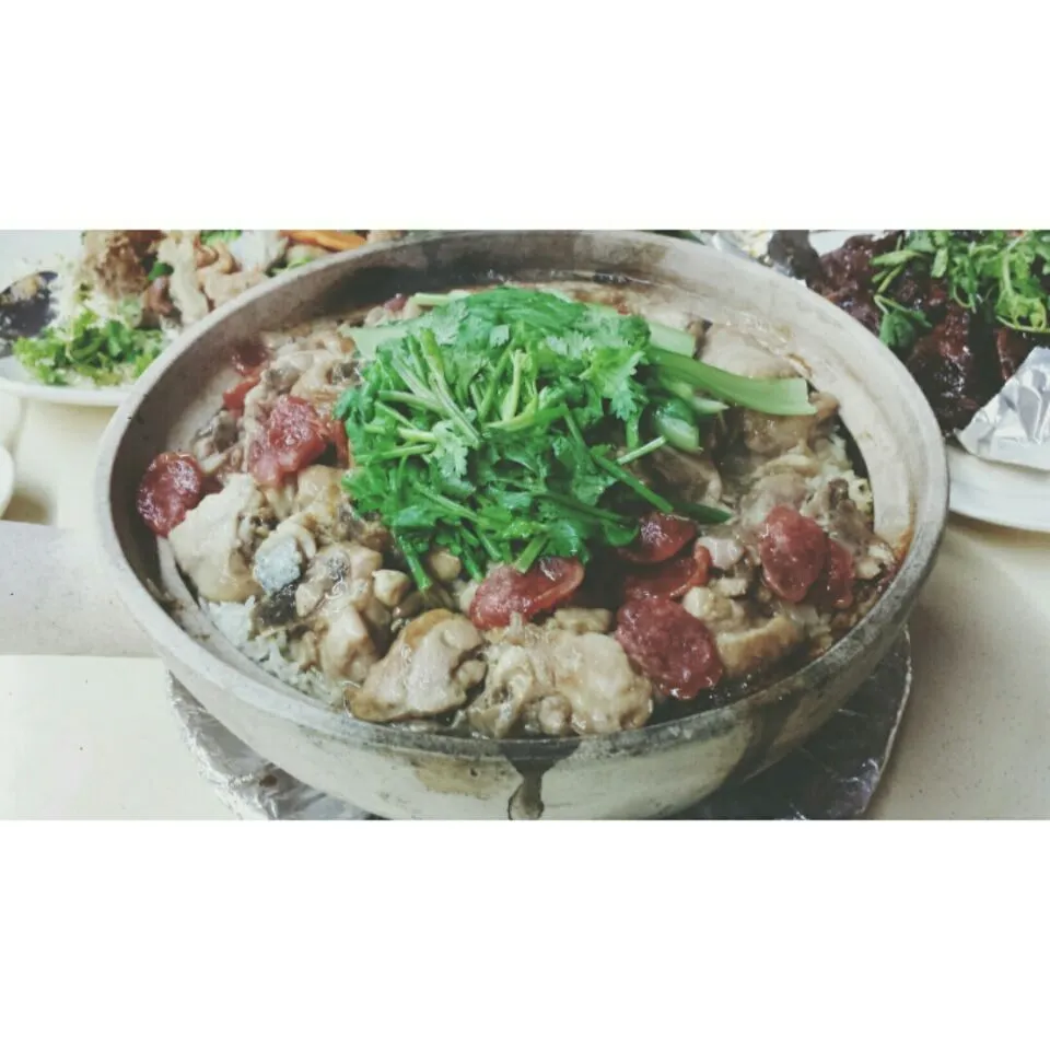 Snapdishの料理写真:clay pot rice|genさん