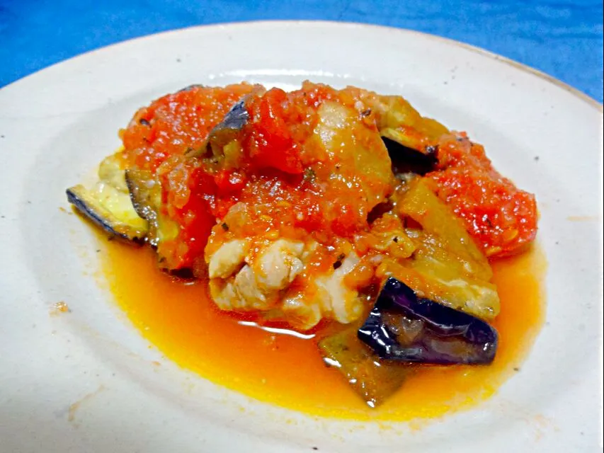 揚げナスと鶏肉のトマト煮込み|maekawaさん