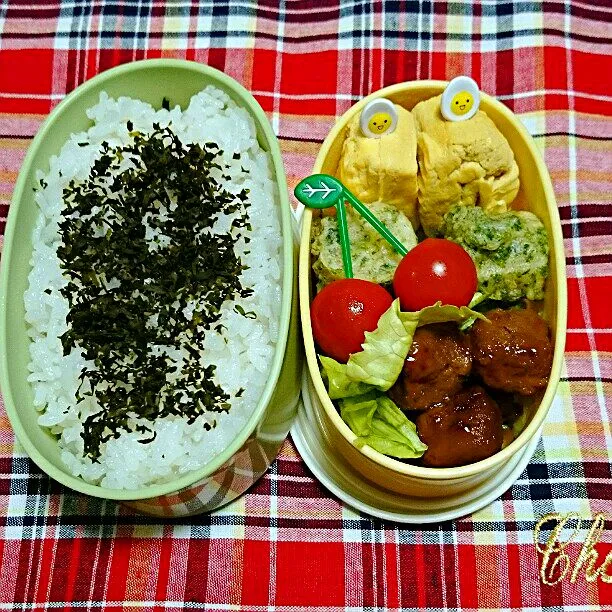 7/17(木)の旦那弁当
♪ミートボール
♪チーズ入りちくわの磯辺揚げ
♪卵焼き
♪ミニトマト|ふみぃさん